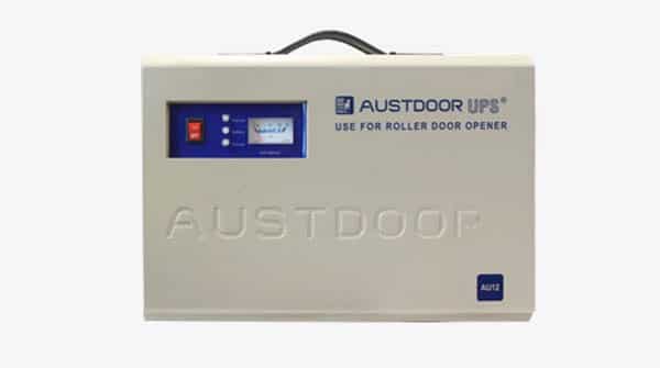 bình lưu điện cửa cuốn thương hiệu Austdoor