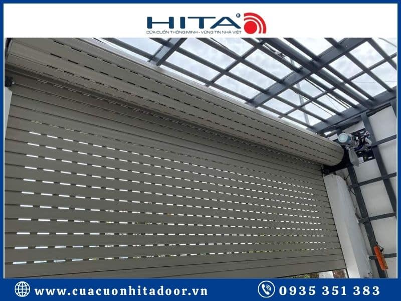 Cửa cuốn Đức khe thoáng